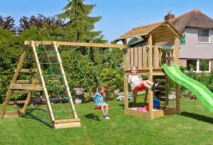 Jungle Gym Cottage gyngestativ med rutsjebane og klatrestativ