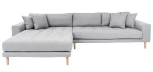 Lysegrå 3-personers sofa med stor chaiselong