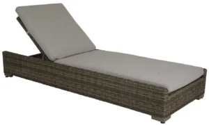 Ninja liggestol i grå polyrattan med hynde